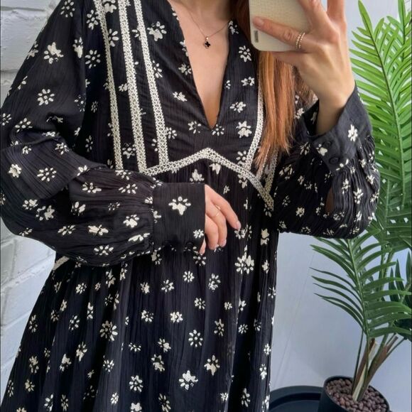 Zara Black and White Floral Boho BabyDoll Dress with Crochet Trim Size M - Picture 2 of 16